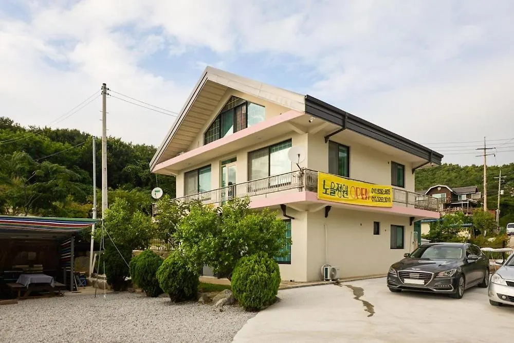 Sunet Garden カンファ 3*,